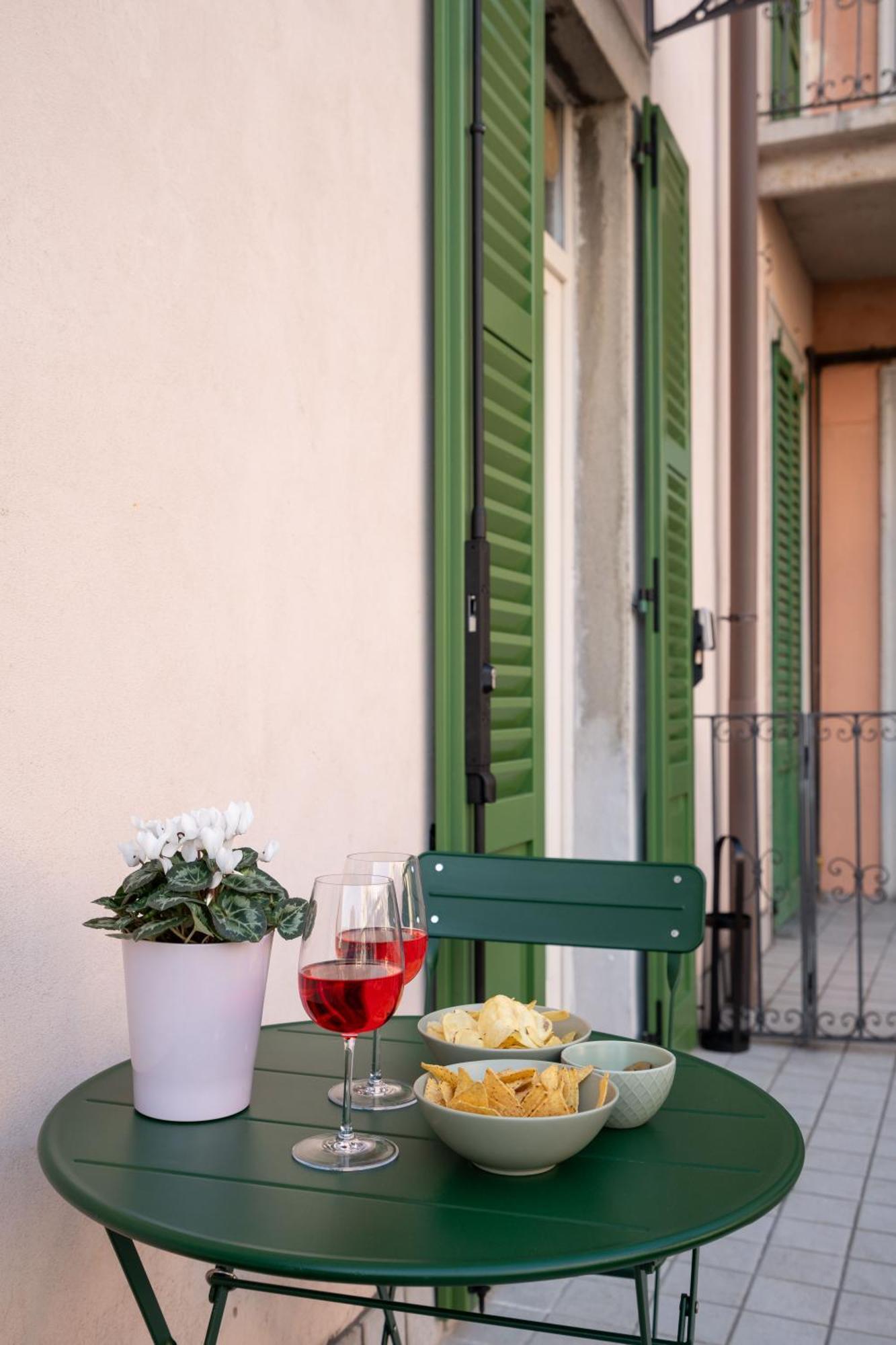 La Farfalla Blu - Boutique Apartment Bergamo Exterior photo